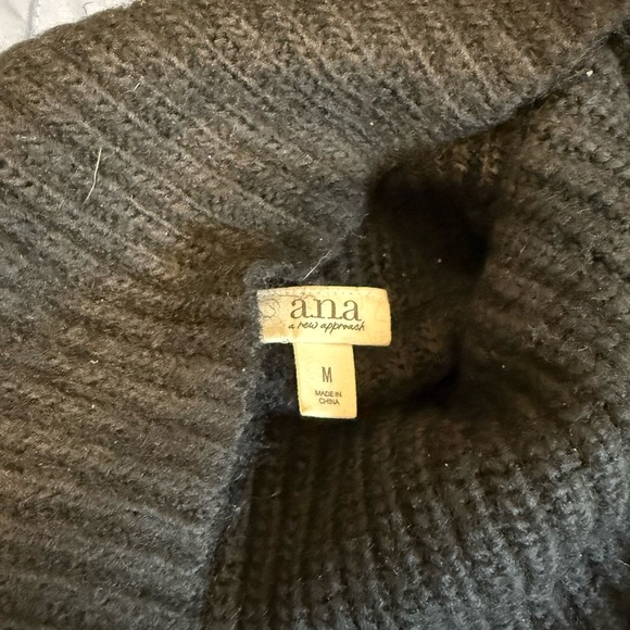 Cozy black womens turtleneck - Picture 2 of 2